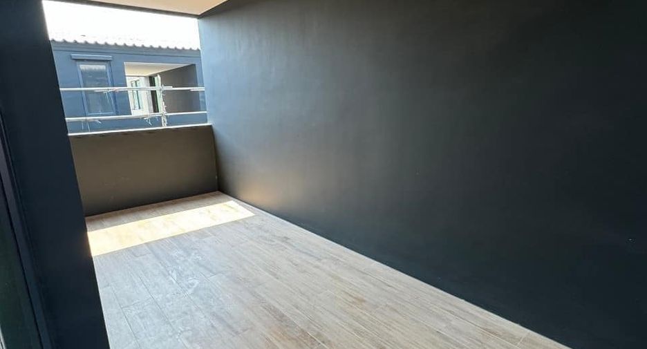 出租 3 卧室 独立屋 在 Suan Luang, 曼谷