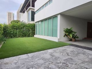 出租 5 卧室 独立屋 在 Bang Na, 曼谷