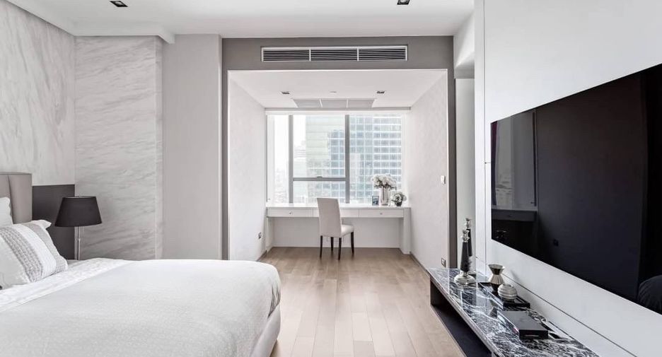 For rent and for sale 2 bedrooms condo in Sathon, Bangkok