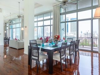 For rent 4 bedrooms condo in Sathon, Bangkok