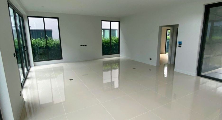 Haus zum Kauf mit 4 Zimmer in Bang Kapi, Bangkok
