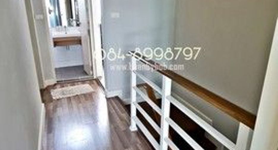 For rent 2 bedrooms townhouse in Bang Khae, Bangkok