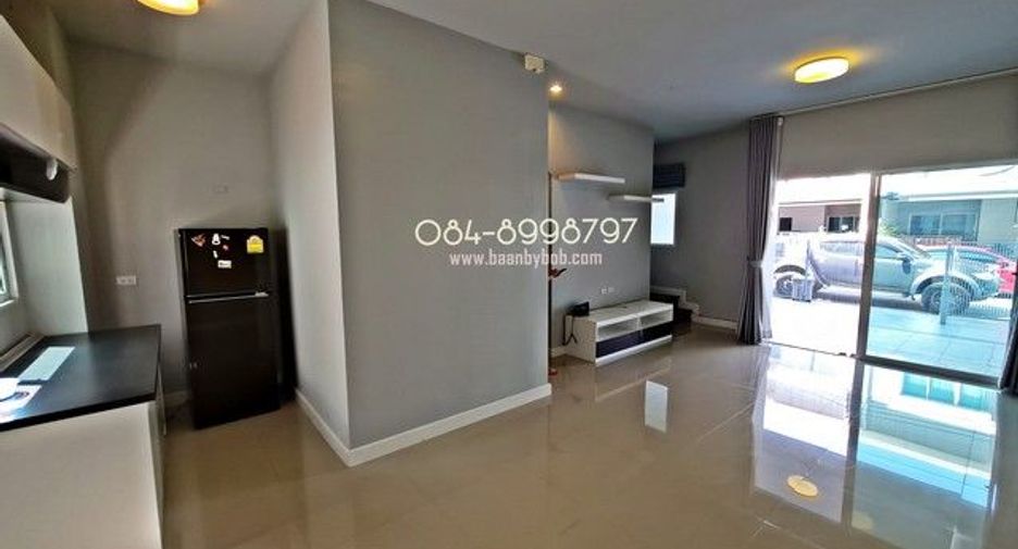 For rent 2 bedrooms townhouse in Bang Khae, Bangkok