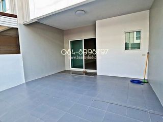 For rent 2 bedrooms townhouse in Bang Khae, Bangkok