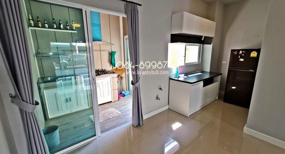 For rent 2 bedrooms townhouse in Bang Khae, Bangkok