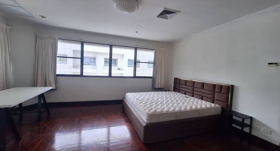 Wohnung zur Miete mit 3 Zimmer in Khlong Toei, Bangkok