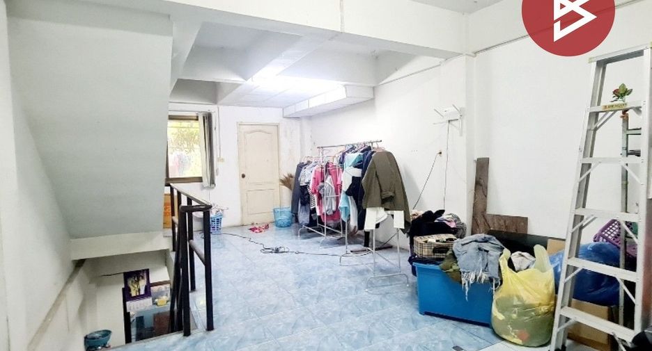 For sale 4 Beds retail Space in Si Racha, Chonburi