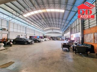 For sale 8 bed warehouse in Lat Lum Kaeo, Pathum Thani