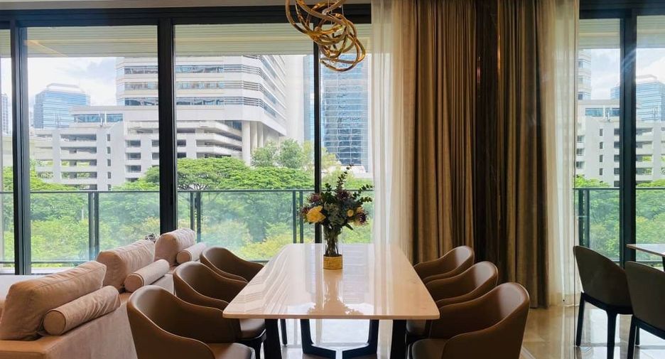 For sale 2 bedrooms condo in Pathum Wan, Bangkok