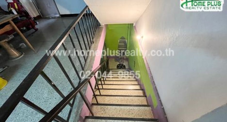 For sale 4 bedrooms retail Space in Min Buri, Bangkok