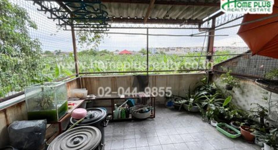 For sale 4 bedrooms retail Space in Min Buri, Bangkok
