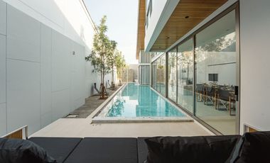 For sale 4 bedrooms villa in Thalang, Phuket