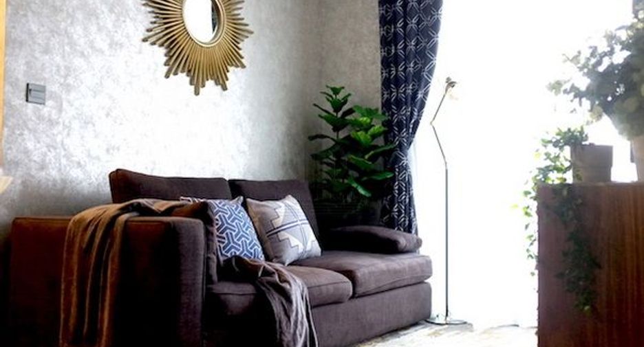 For rent and for sale 2 bedrooms condo in Pathum Wan, Bangkok