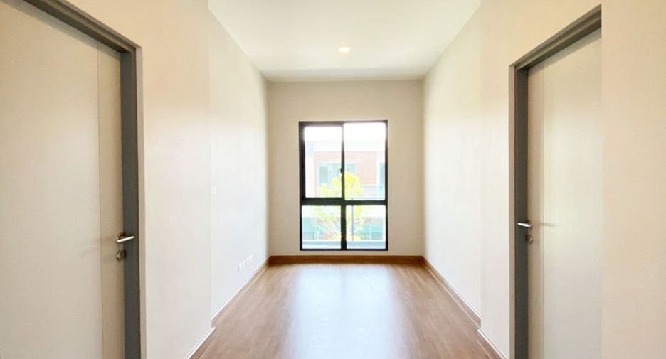 For sale 4 bedrooms house in Prawet, Bangkok