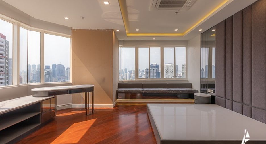 For rent and for sale 6 bedrooms condo in Watthana, Bangkok