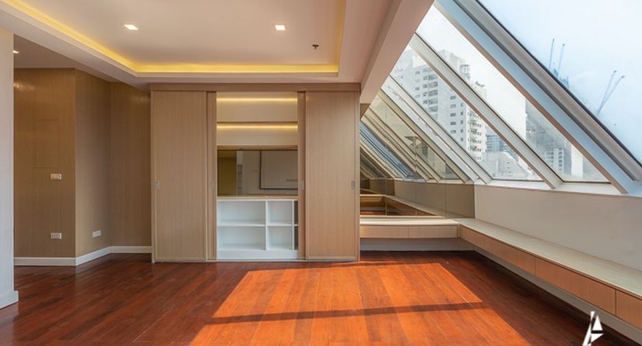 For rent and for sale 6 bedrooms condo in Watthana, Bangkok
