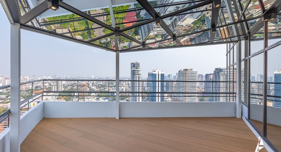 For rent and for sale 6 bedrooms condo in Watthana, Bangkok