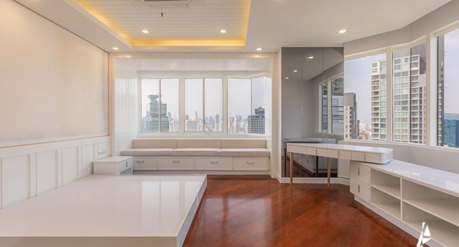 For rent and for sale 6 bedrooms condo in Watthana, Bangkok