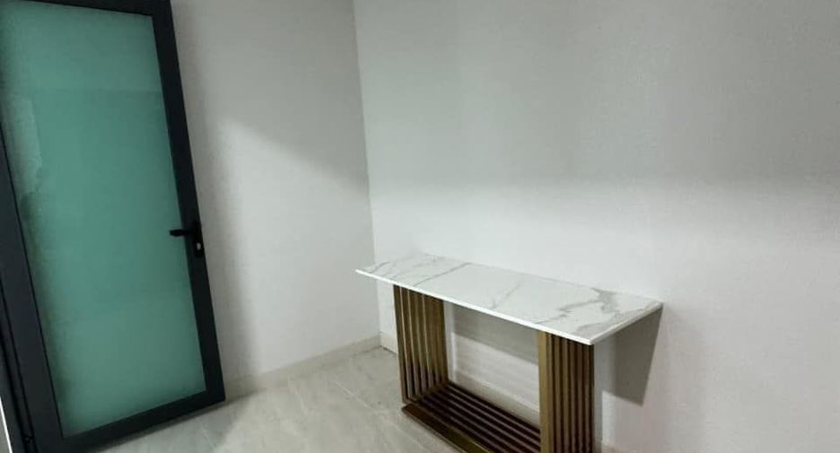 出租 3 卧室 独立屋 在 Suan Luang, 曼谷