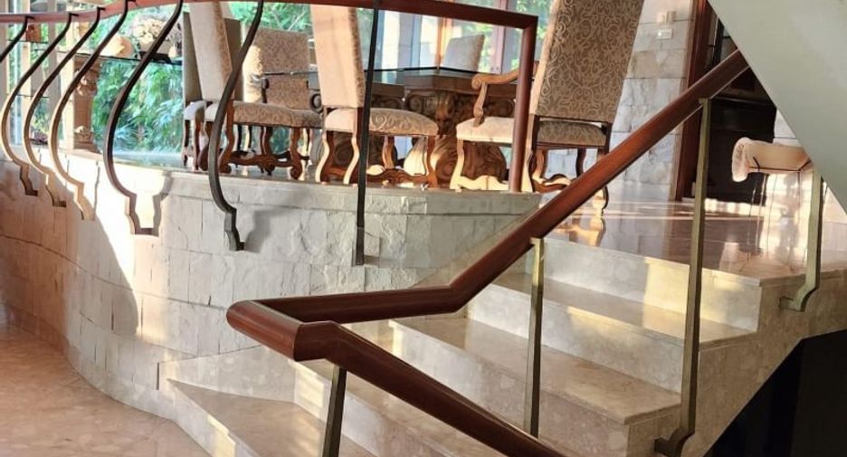 For sale 6 bedrooms villa in Mueang Phuket, Phuket