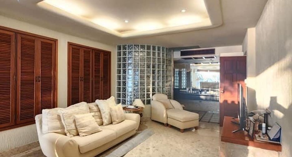 For sale 6 bedrooms villa in Mueang Phuket, Phuket