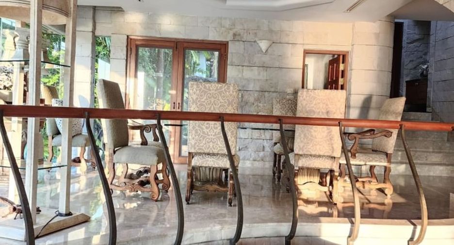 For sale 6 bedrooms villa in Mueang Phuket, Phuket