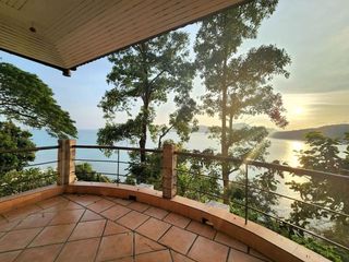 For sale 6 bedrooms villa in Mueang Phuket, Phuket