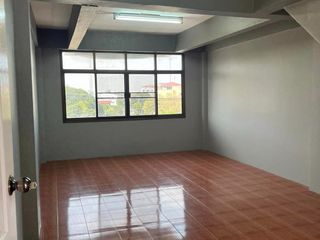 For rent そして for sale 4 Beds townhouse in Mueang Pathum Thani, Pathum Thani