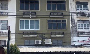 For rent and for sale 4 bed townhouse in Mueang Pathum Thani, Pathum Thani