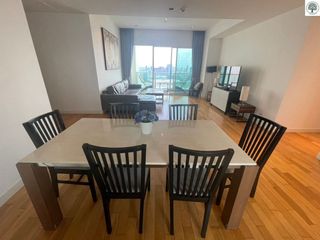 For sale 3 bedrooms condo in Khlong Toei, Bangkok