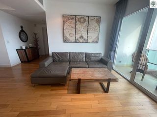 For sale 3 bedrooms condo in Khlong Toei, Bangkok