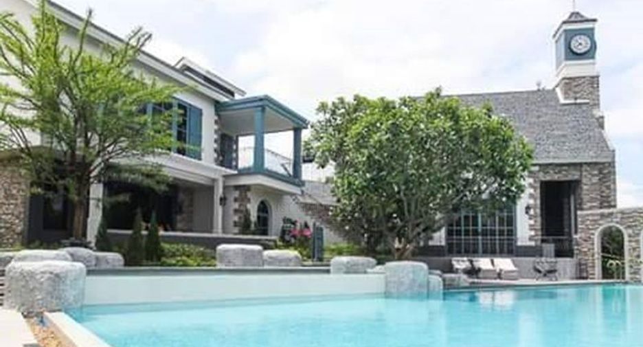 À louer 3 chambres maison à Prawet, Bangkok