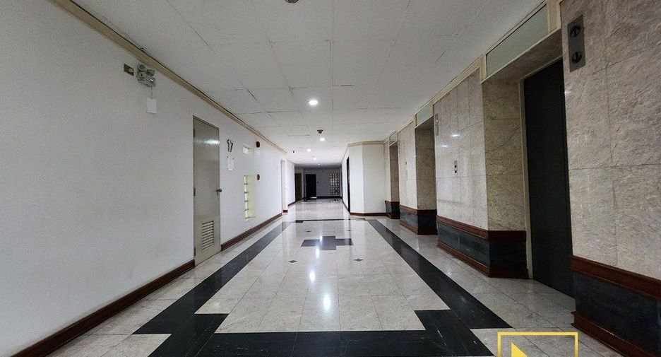 Wohnung zur Miete mit 3 Zimmer in Watthana, Bangkok