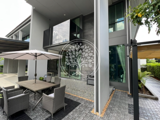For rent and for sale 5 bedrooms house in Bang Kapi, Bangkok
