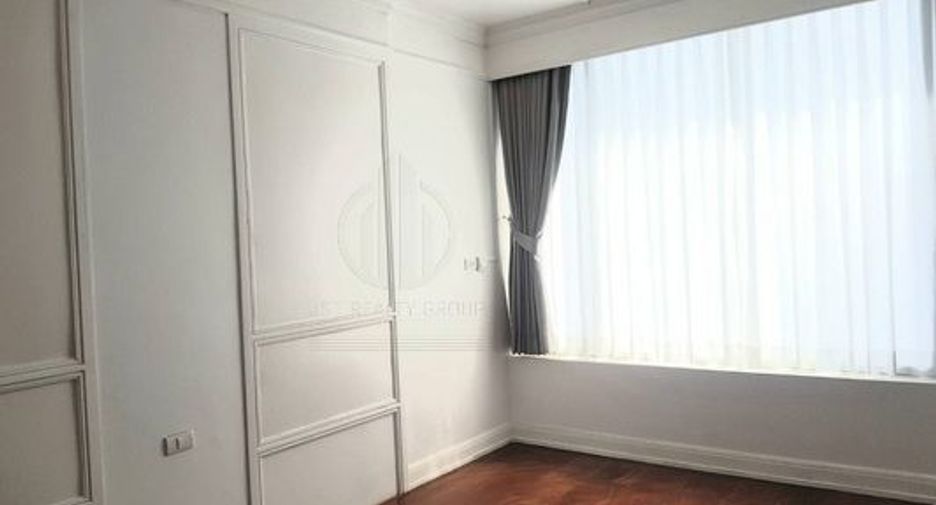 For sale 2 bedrooms condo in Pathum Wan, Bangkok