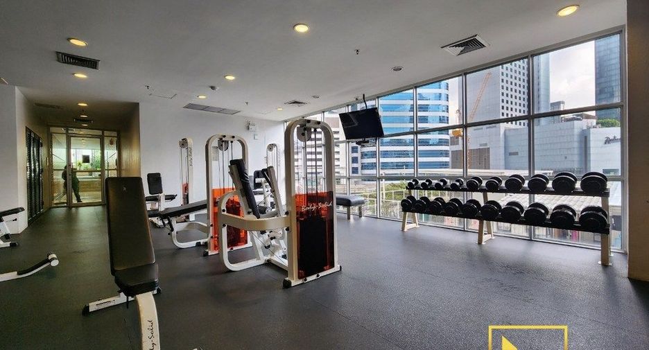 For rent 2 bedrooms condo in Khlong Toei, Bangkok