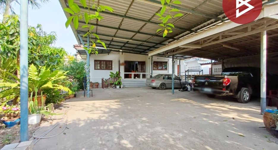 For sale 4 Beds house in Mueang Samut Songkhram, Samut Songkhram