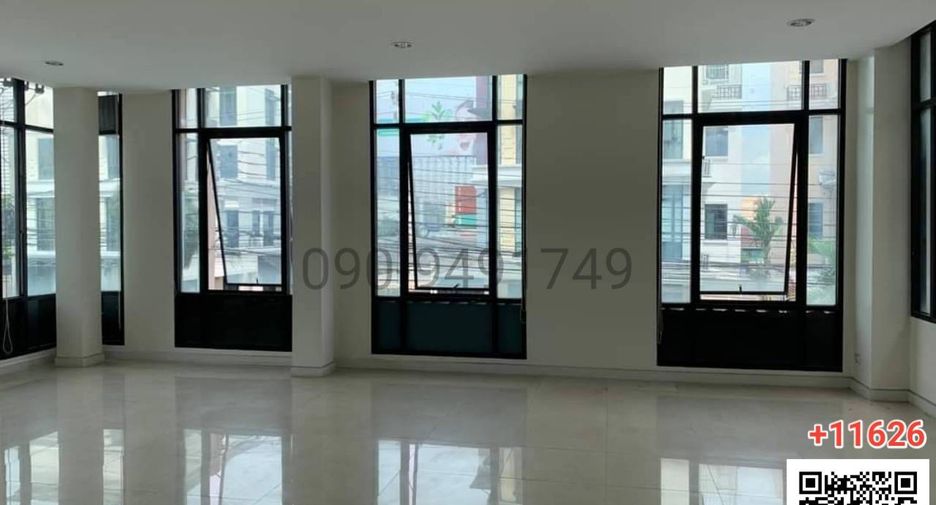 For rent 4 bedrooms office in Bang Na, Bangkok