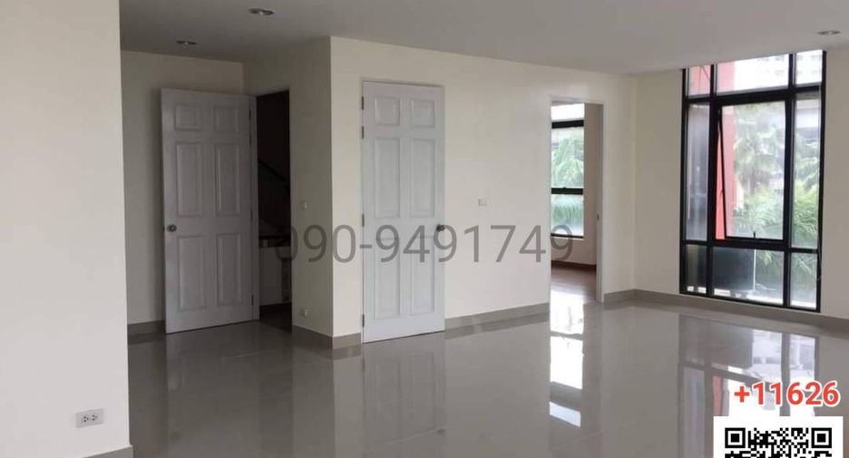 For rent 4 bedrooms office in Bang Na, Bangkok