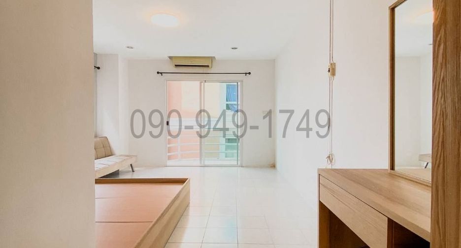 For sale 1 bed condo in Wang Thonglang, Bangkok