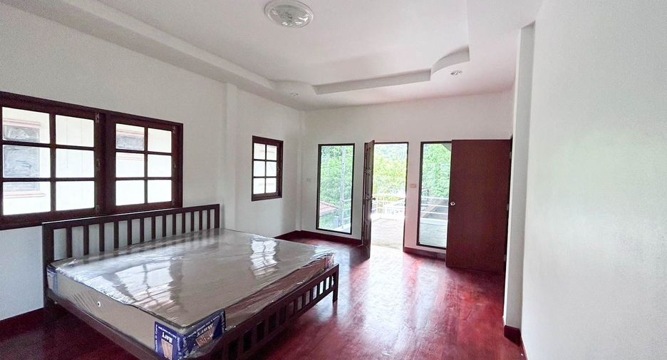 Casa en alquiler de 3 habitaciones en Mueang Phuket, Phuket