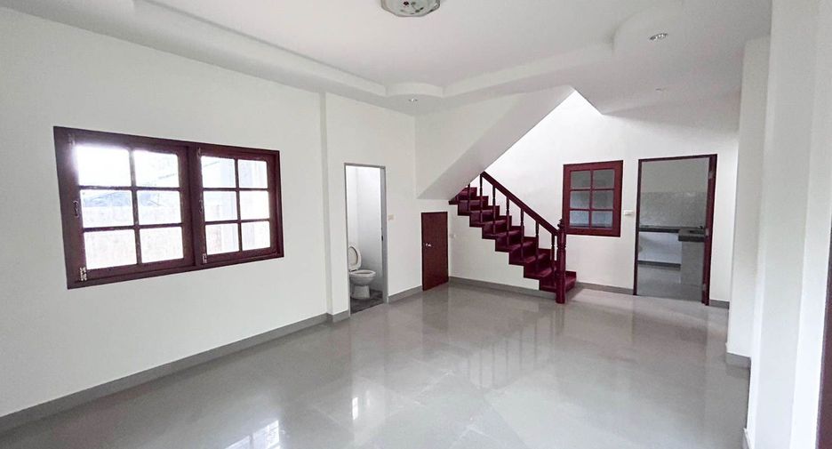Casa en alquiler de 3 habitaciones en Mueang Phuket, Phuket