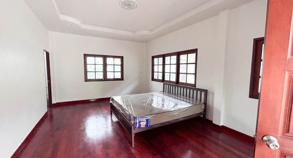 Casa en alquiler de 3 habitaciones en Mueang Phuket, Phuket
