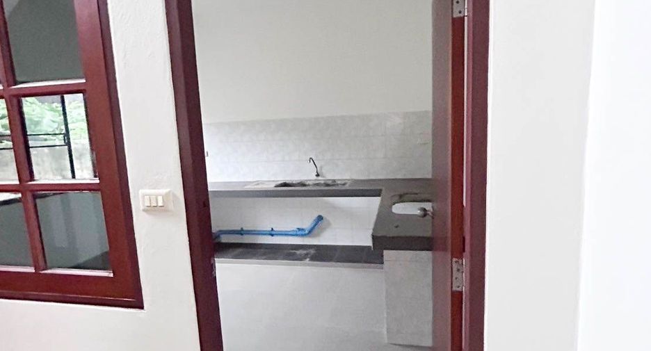 Casa en alquiler de 3 habitaciones en Mueang Phuket, Phuket
