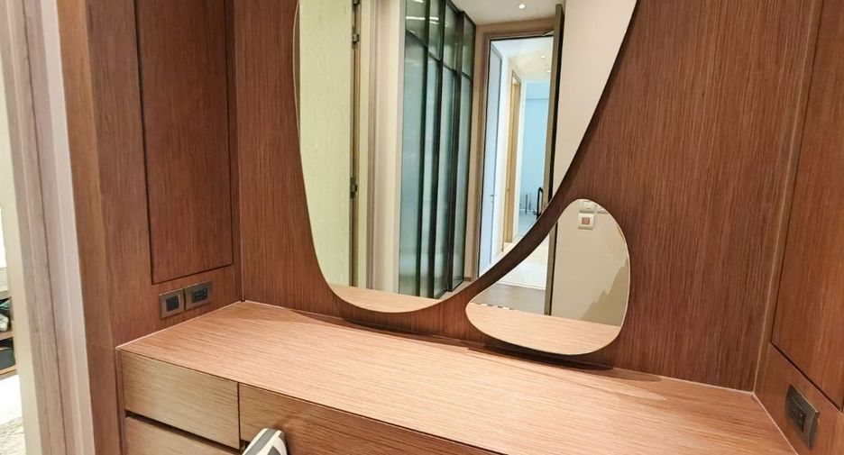 For sale 2 bedrooms condo in Pathum Wan, Bangkok