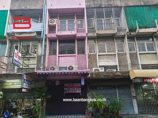 For sale 3 Beds retail Space in Lat Phrao, Bangkok
