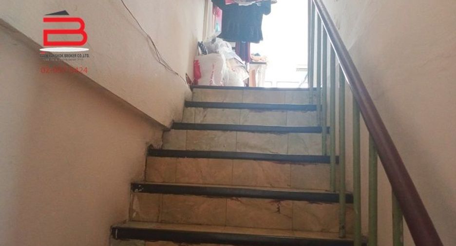 For sale 3 bedrooms retail Space in Lat Phrao, Bangkok