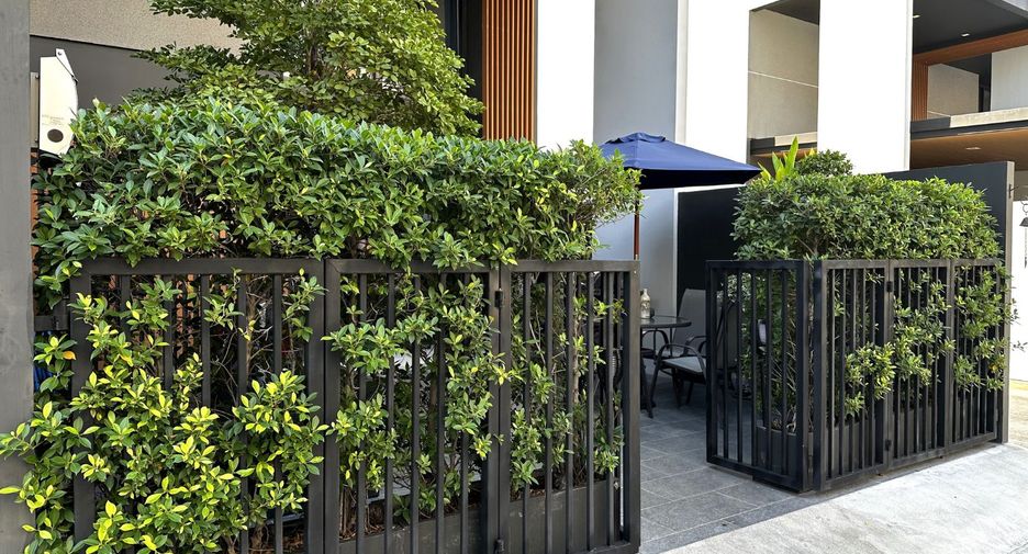 For rent 3 bedrooms house in Suan Luang, Bangkok