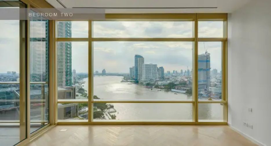 Condo en alquiler de 4 habitaciones en Bang Kho Laem, Bangkok