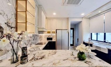 For rent and for sale 5 bedrooms house in Saphan Sung, Bangkok